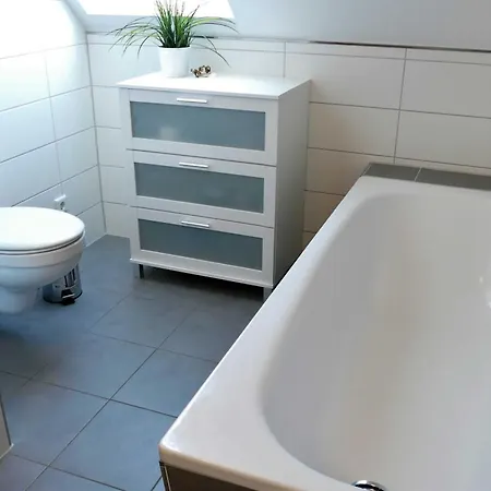 E18 Meerzeit Ostseebad Rerik, 4-raum-ferienhaus Сasa de vacaciones *