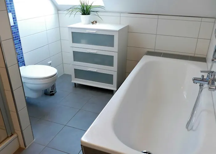 E18 Meerzeit Ostseebad Rerik, 4-raum-ferienhaus Hébergement de vacances *